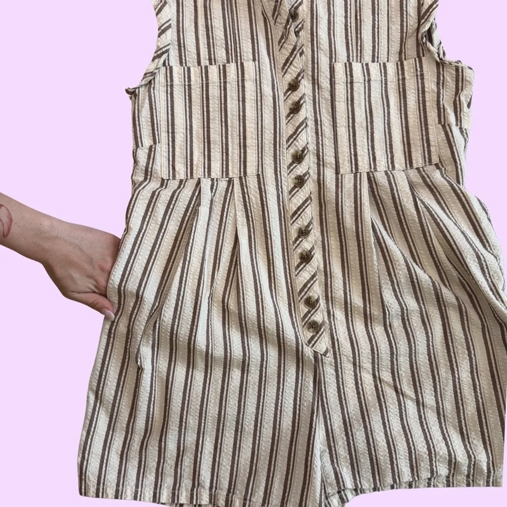 Urban Outfitters Sleeveless Striped Romper in Cream and Brown
